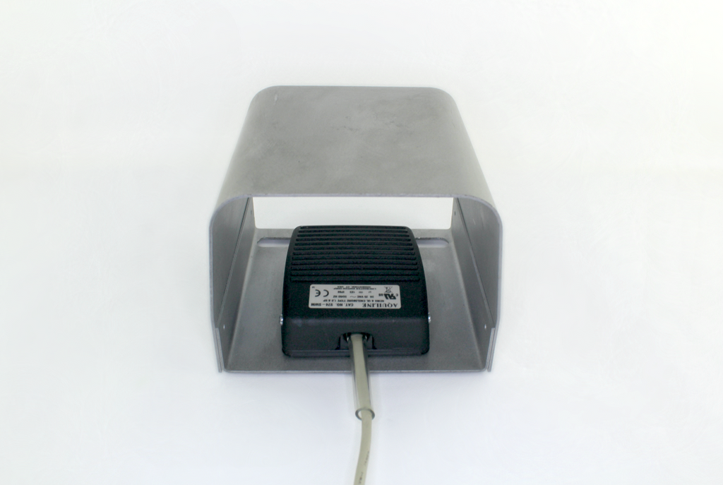Cutera Excel V Laser Foot Pedal Foot Switch 7000562 Aquiline 974-SWM As is for Parts