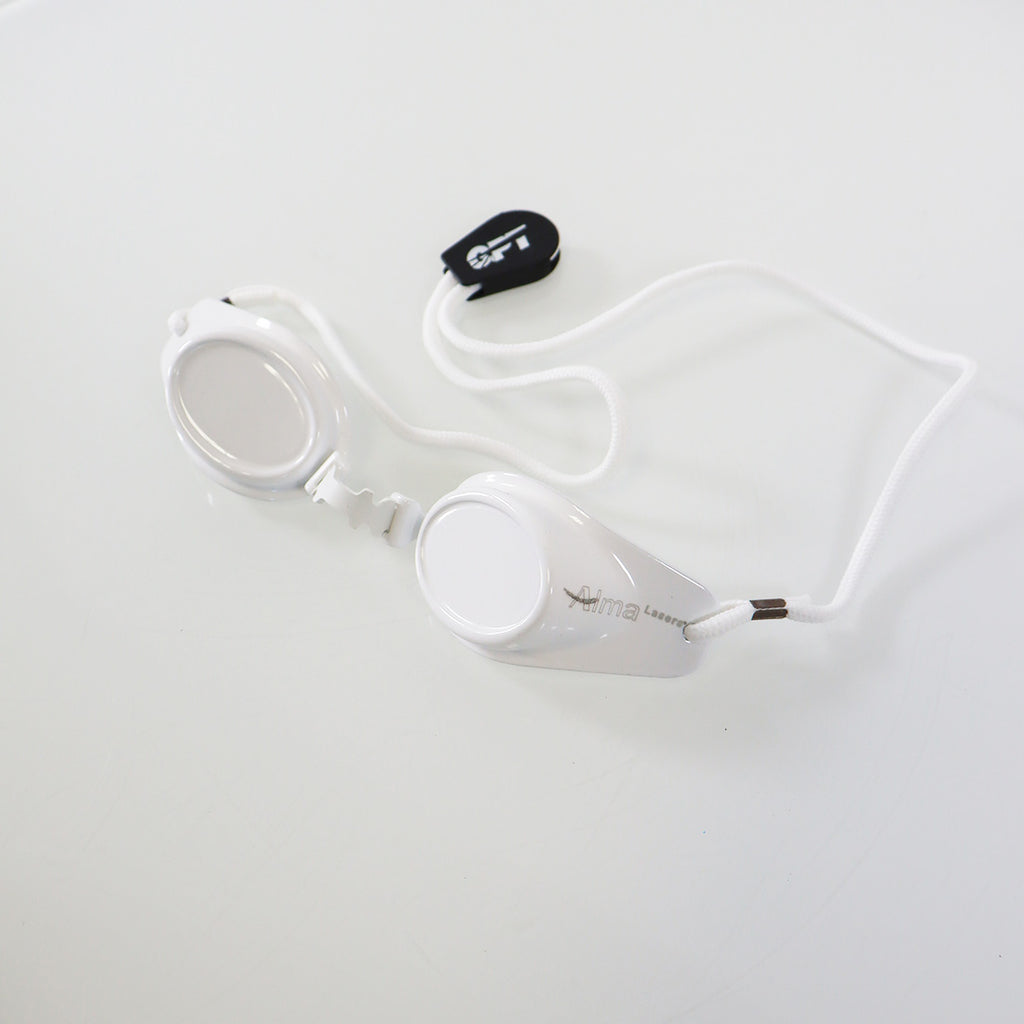 Alma Lasers Plastic Patient Eyeshield Protective Eyewear w Case and Retainer