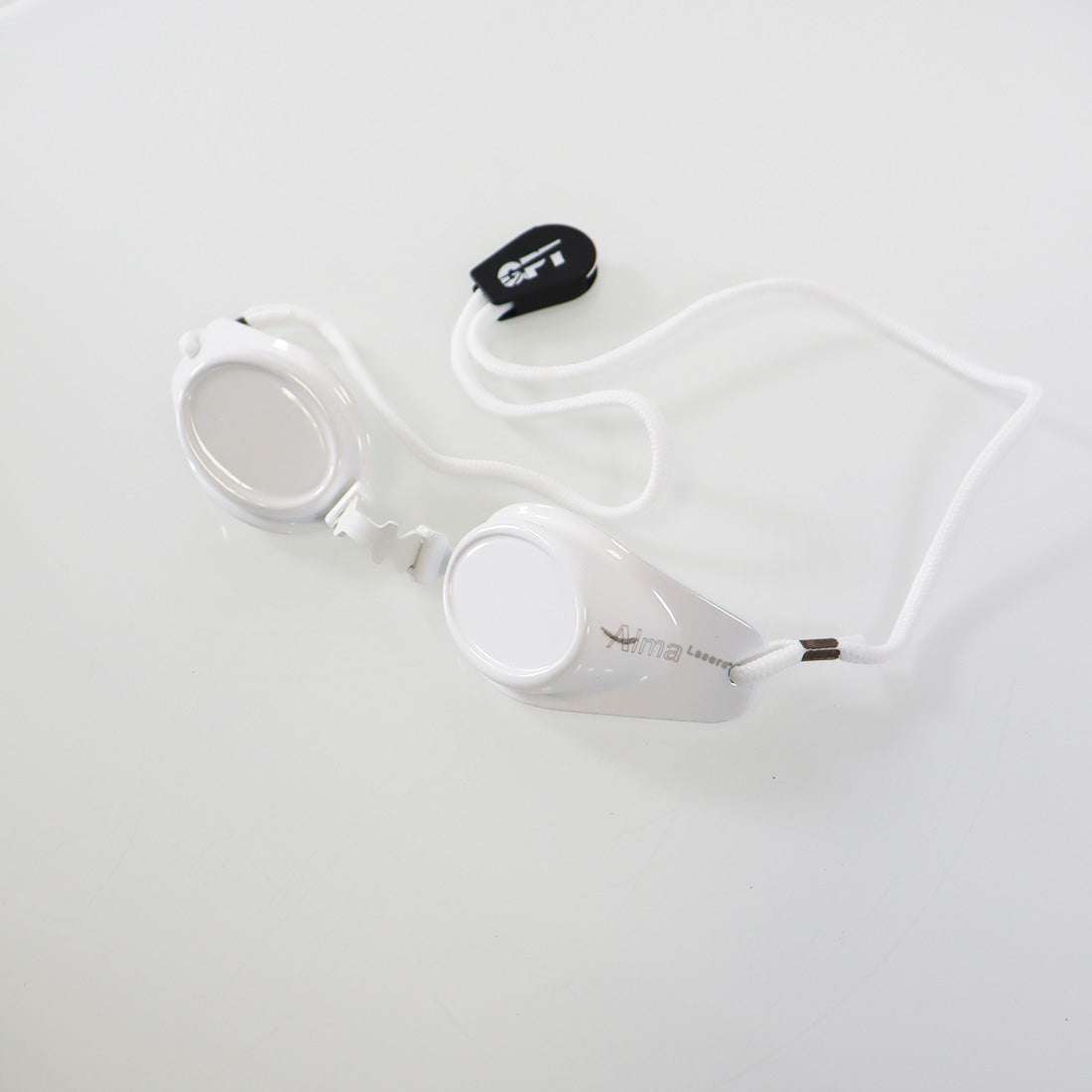 Alma Lasers Plastic Patient Eyeshield Protective Eyewear w Case and Retainer
