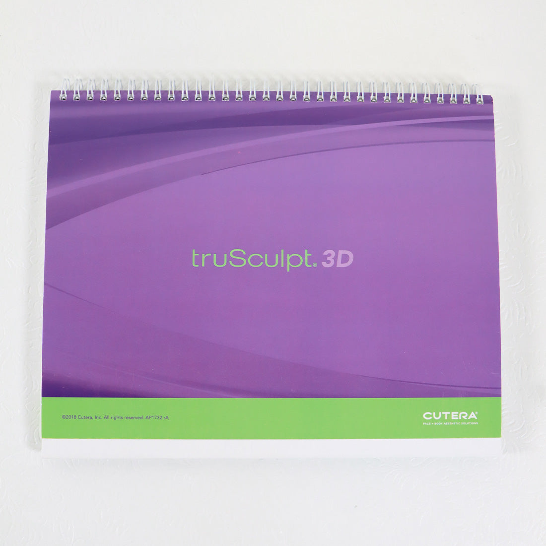 2018 Cutera TruSculpt 3D Patient Informational Standing Display Booklet AP1732