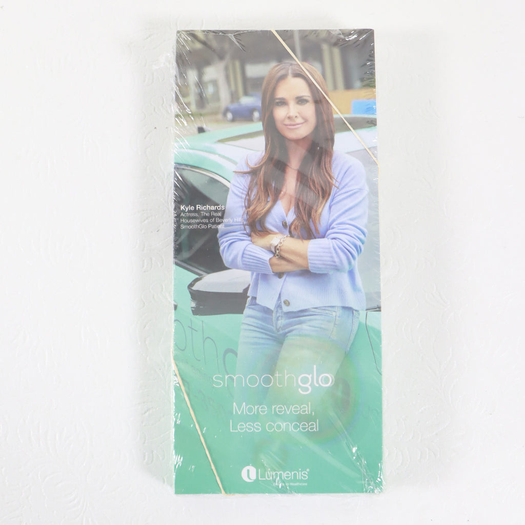 Lumenis Smoothglo 'More Reveal, Less Conceal' Pamphlet PB-00026660 Rev A 25pk