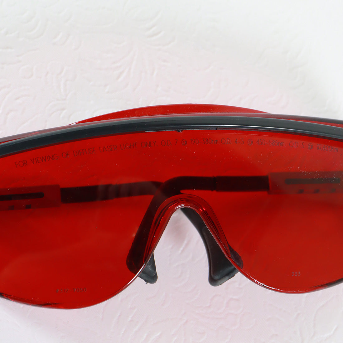 Uvex GPT LOTG Series DVO Laser 190-585nm Red 10600 Eyewear Honeywell Safety