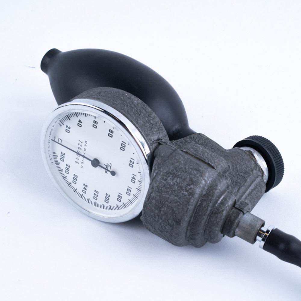 Welch Allyn Tycos - ADULT Sphygmomanometer Blood Pressure Cuff 41.7 cm Max Size