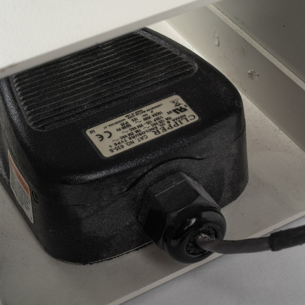 Enlosed CLIPPER SWITCH 5 Pins Plug-in FOOTSWITCH SP-522-300-1