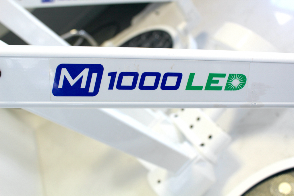 Medical Illumination MI-1000 Medical Surgery Light Head - Dual Ceiling Mount