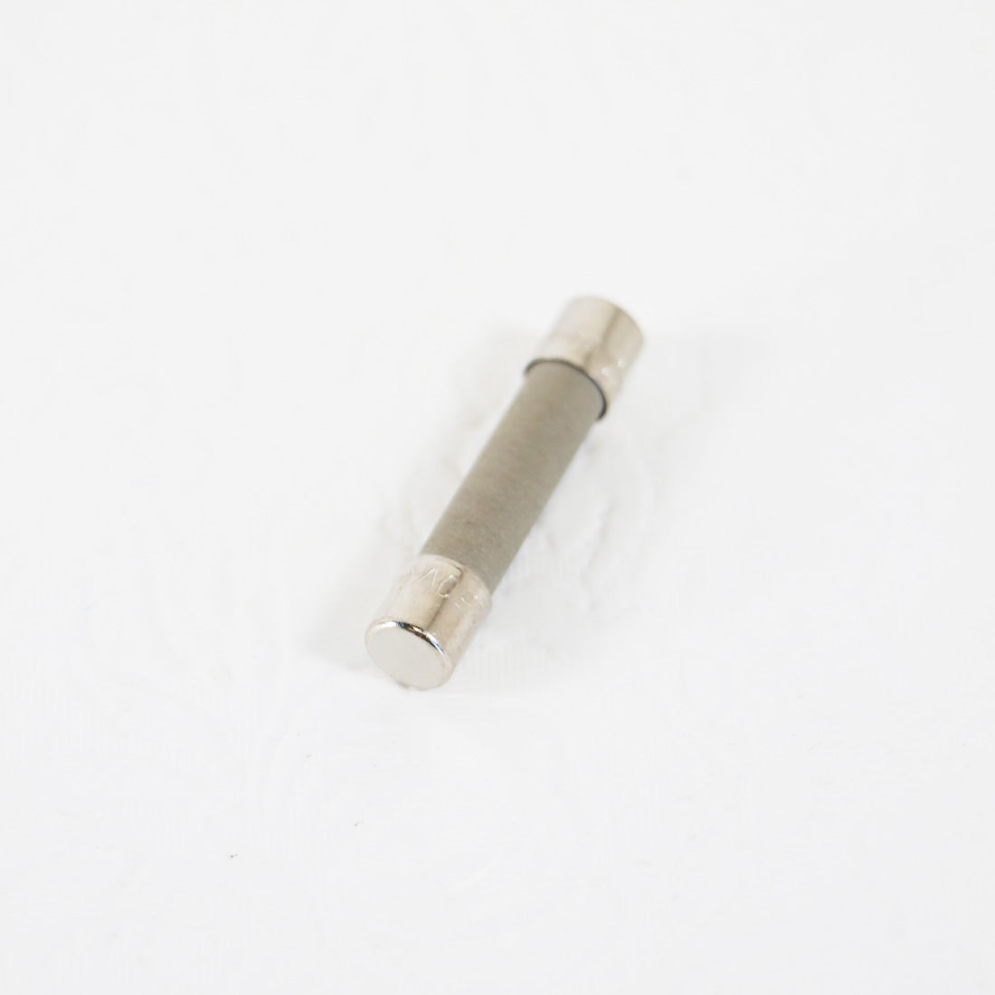 MDA-20 Equivalent 1/4" x 1 1/4" 20A Time Delay Ceramic Fuse 250V Parts As Is 1pc