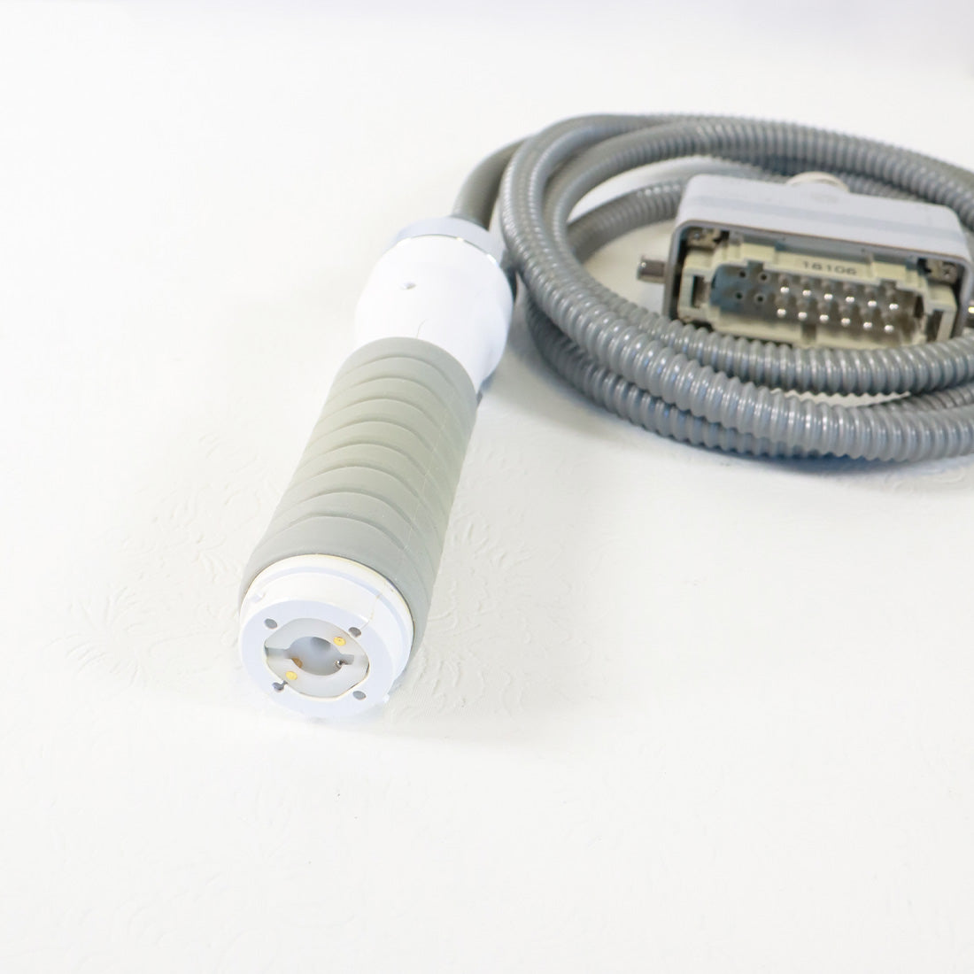 VIVACE Fractional Minimally Invasive Microneedling RF Handpiece