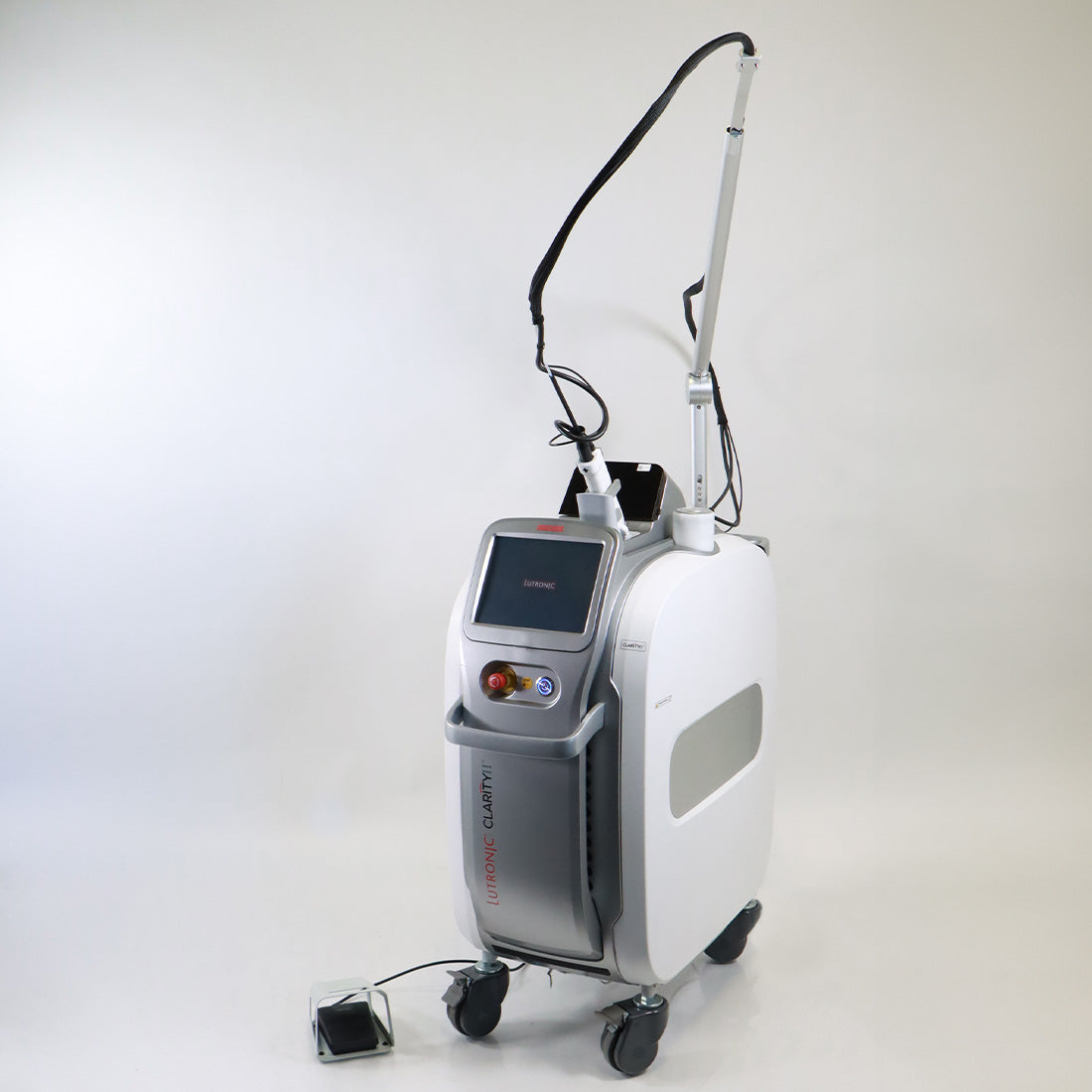 2020 Lutronic Clarity II 2 755/1064nm Dual Wavelength Laser Hair Removal System