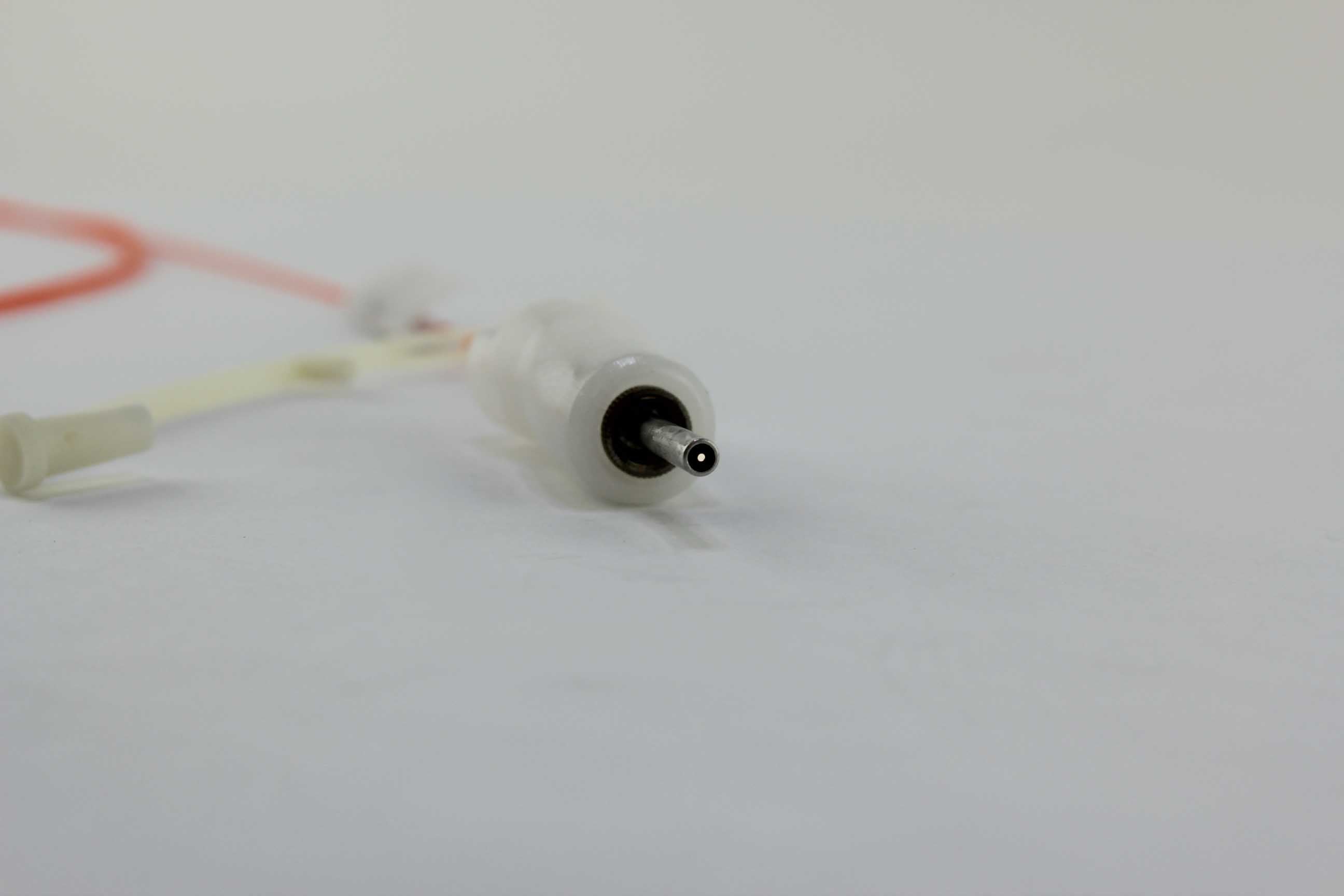 Cynosure SmartLipo MPX 807-5001-009 NONRFID 600 um Orange Laser Fiber White Conn