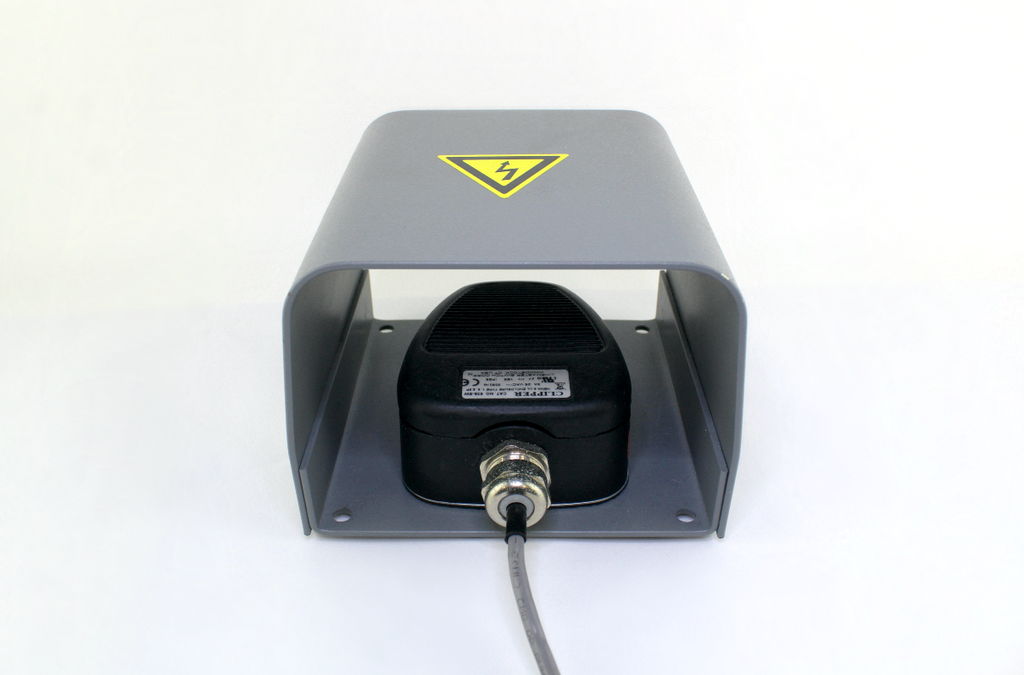 Linemaster Clipper Foot Pedal Quick Release Magnetic Connector Footswitch Pedal