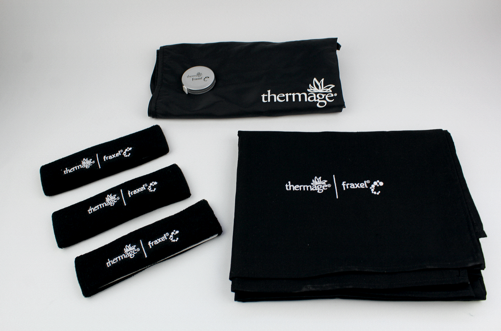 Thermal Fraxel Promotional Combo Kit - Table cover Nylon Shortie Cape
