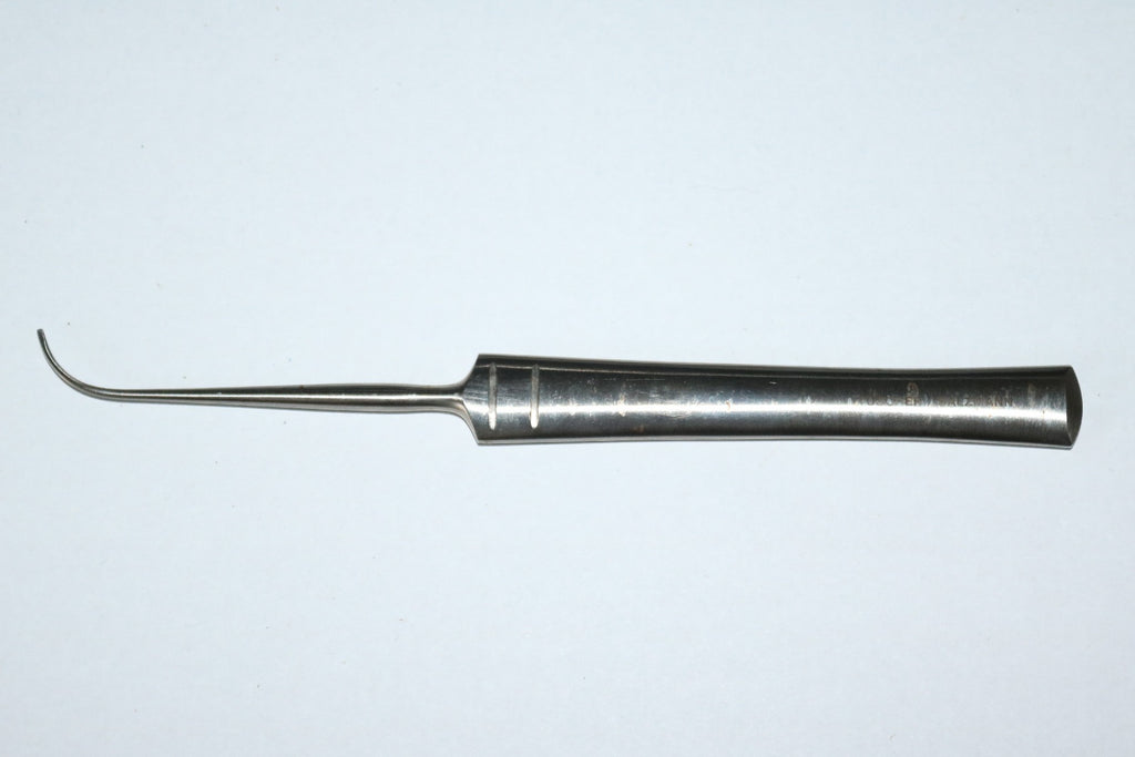 Tuscher Salzmann Oesch Style K 69 Phlebotomy Retractor Hook K69