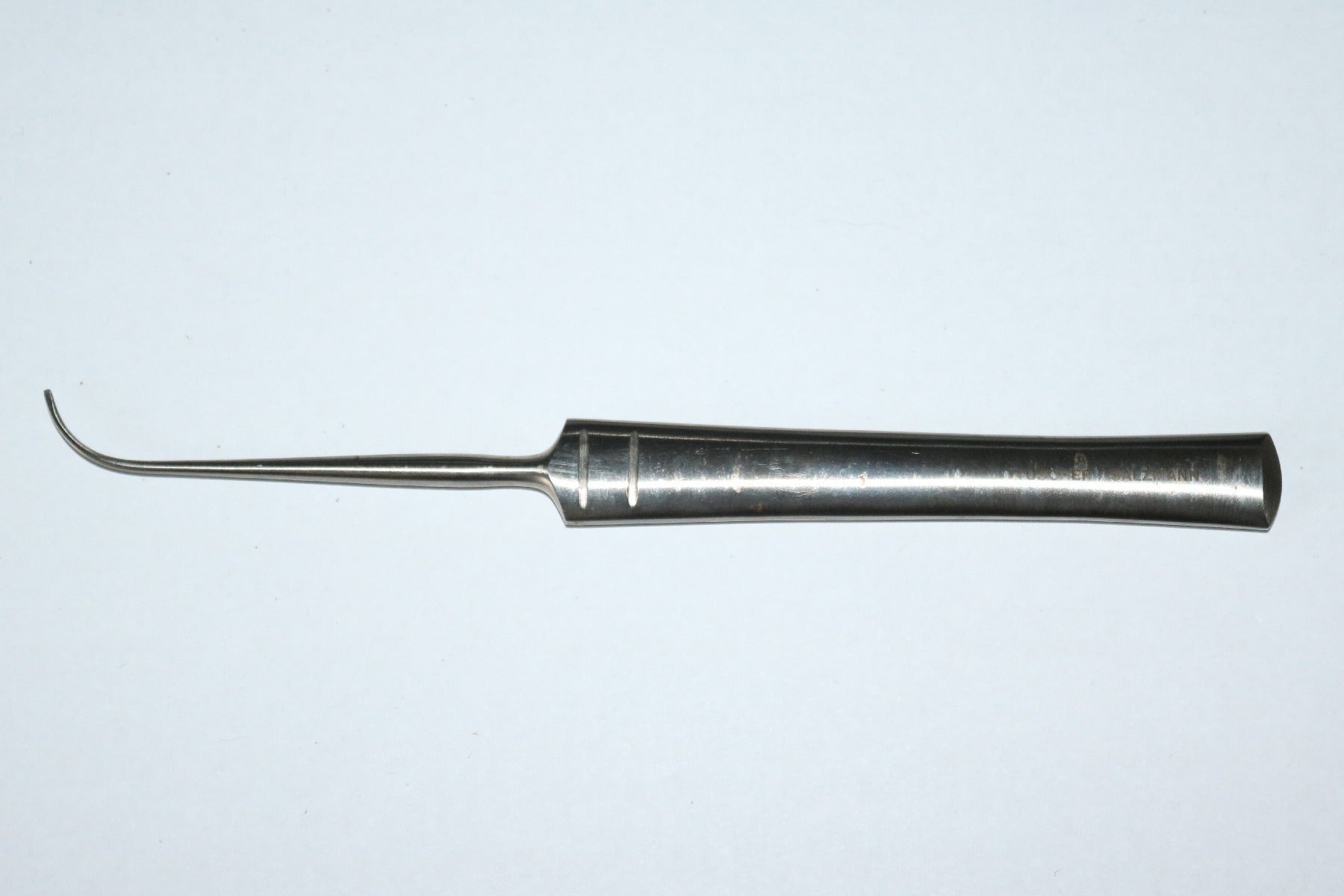 Tuscher Salzmann Oesch Style K 69 Phlebotomy Retractor Hook K69