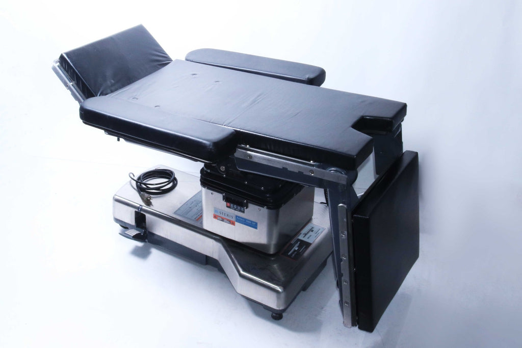 2003 Steris Amsco 3085 SP Hydraulic Surgical Table Foot & Hand Control Armboards