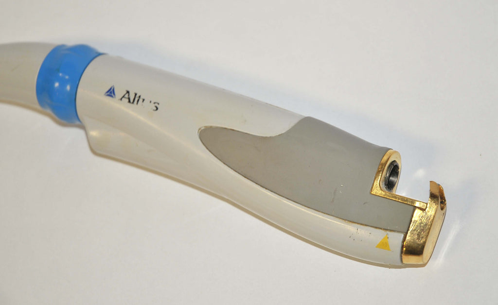 2002 Altus CoolGlide Excel US110EXCL Laser Hair Removal 1064 Nd YAG Cutera HR