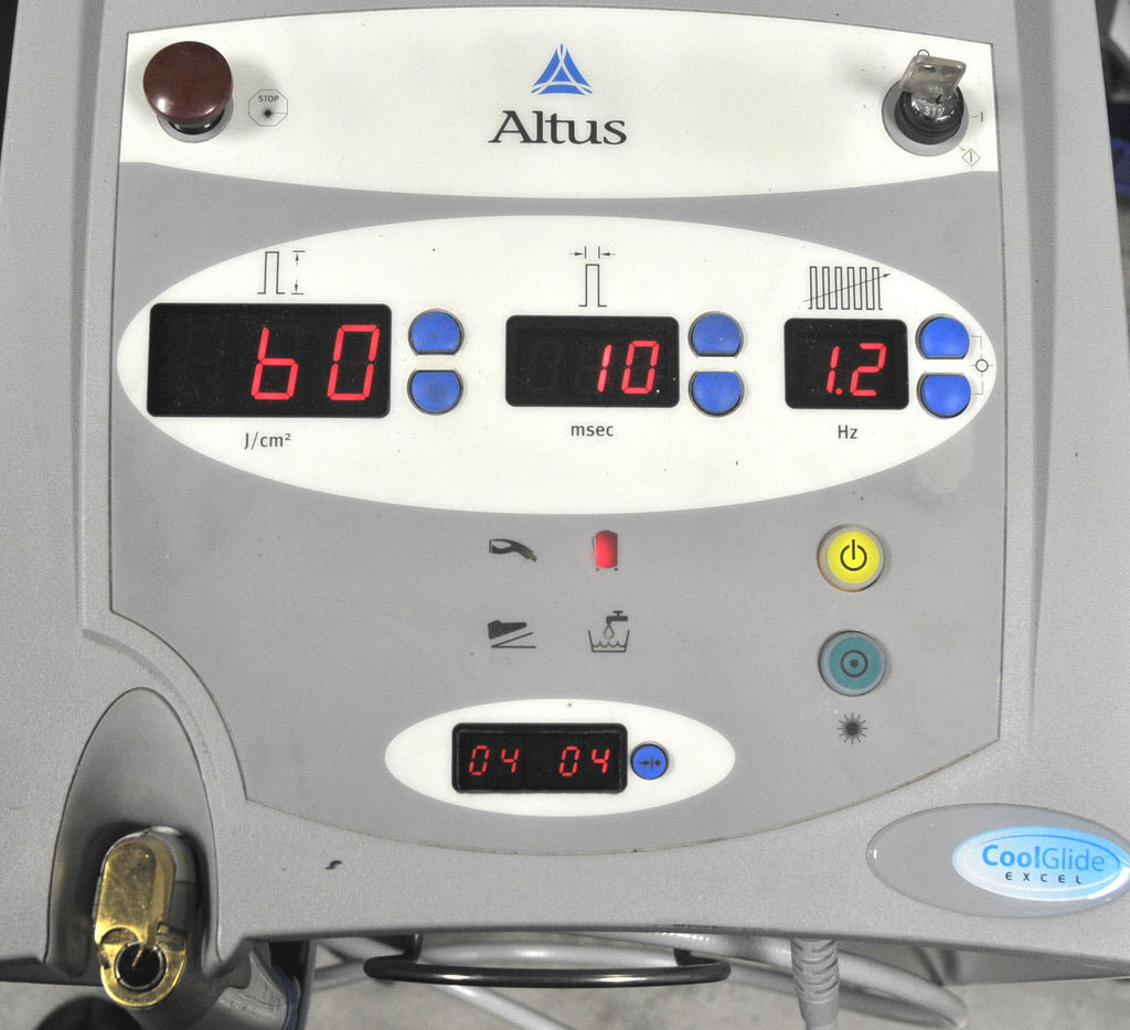 2002 Altus CoolGlide Excel US110EXCL Laser Hair Removal 1064 Nd YAG Cutera HR