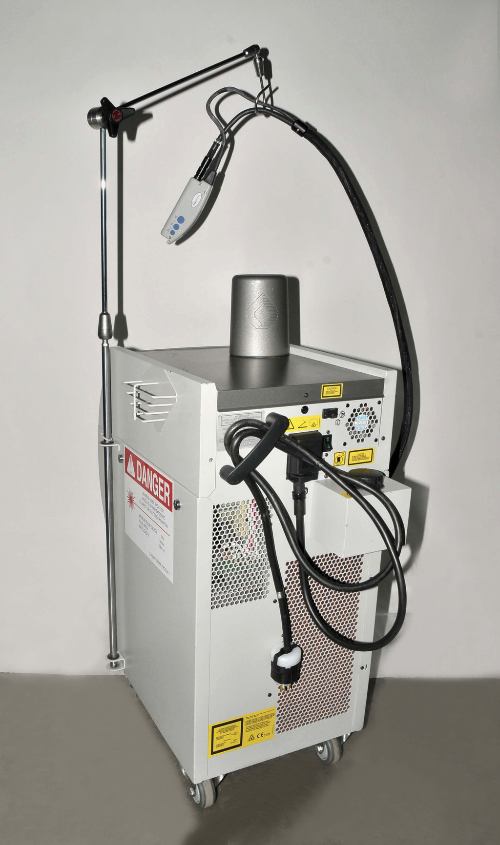 2004 Candela GentleYAG 80J Nd:YAG 1046 Laser Hair Removal Vascular System