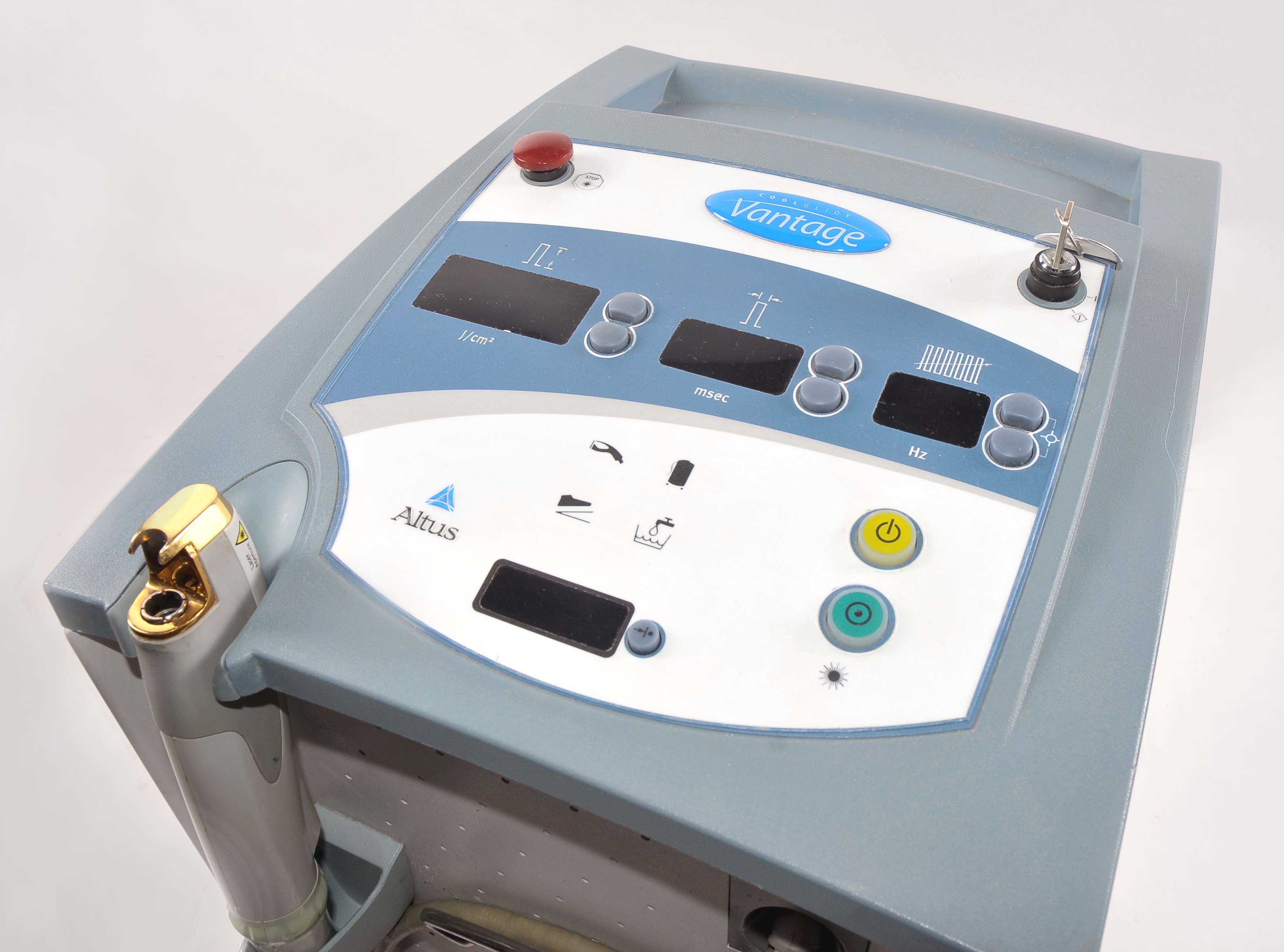 2004 Cutera VANTAGE 110 1064 Nd YAG Hair Removal Laser 3-5-7-10 mm Altus HR