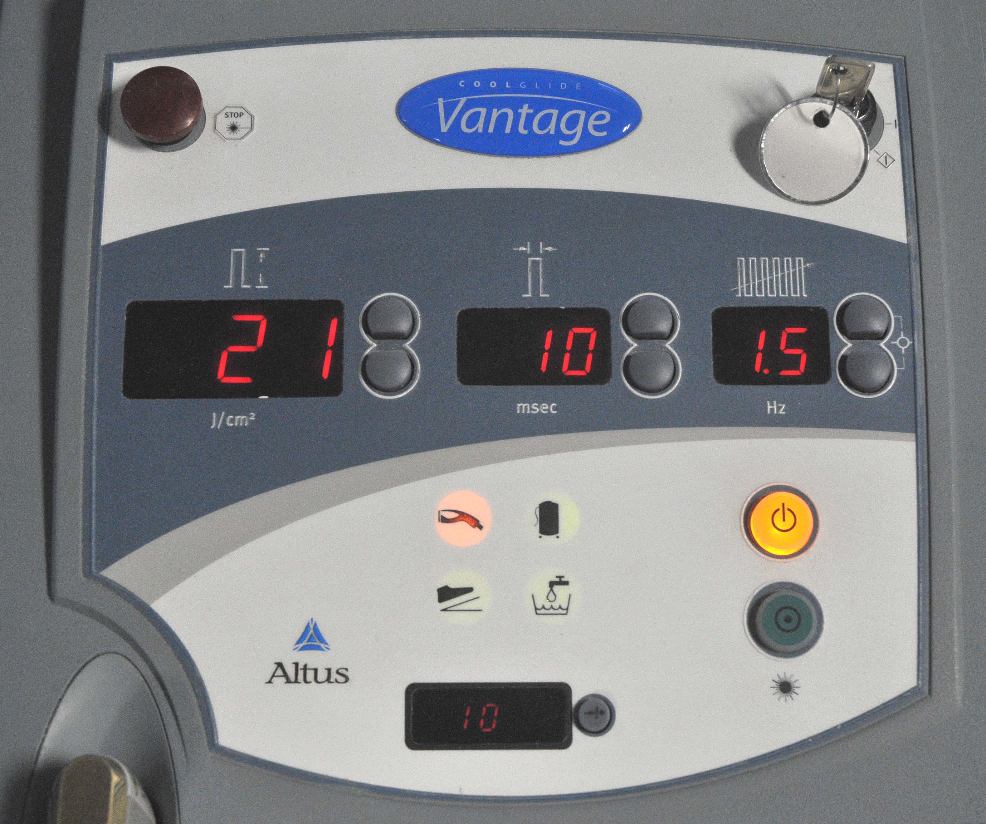 2004 Cutera VANTAGE 110 1064 Nd YAG Hair Removal Laser 3-5-7-10 mm Altus HR