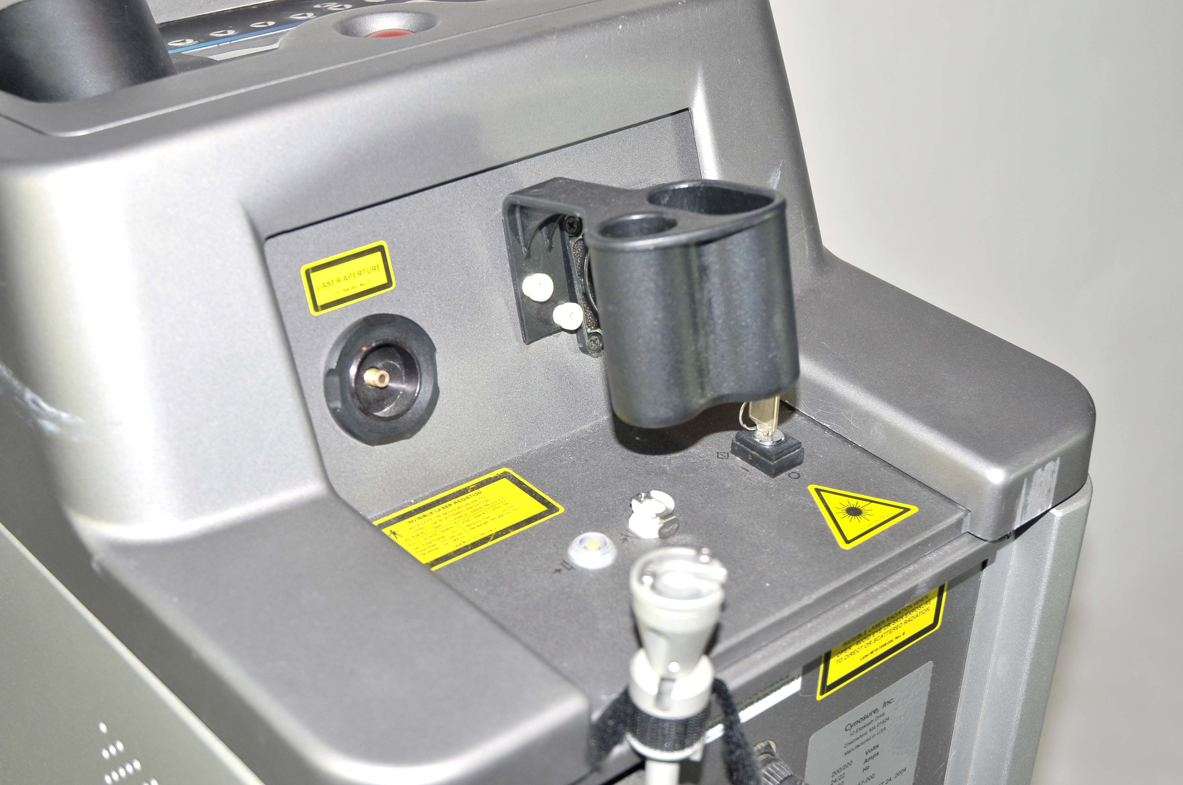 2004 Cynosure Apogee Elite Laser ELNL Hair Removal Lesion YAG 755 1064 nm System