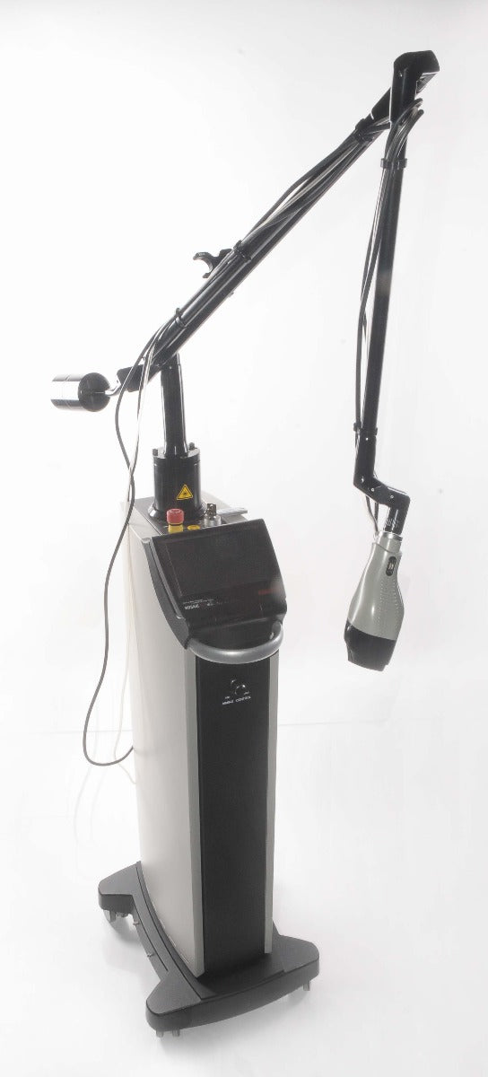 2008 Lutronic Surgical CO2 Laser eC02 Mosaic Skin Fractional Wrinkle Scar Lesion