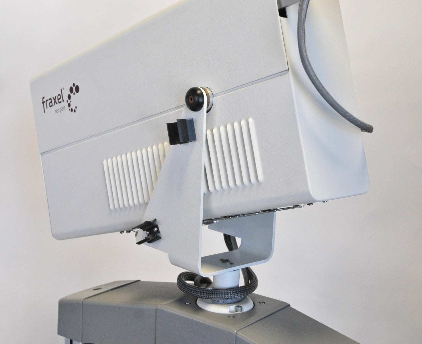 2008 Reliant Fraxel RePair Fractional Laser CO2 Ablative Skin Resurface Re Pair