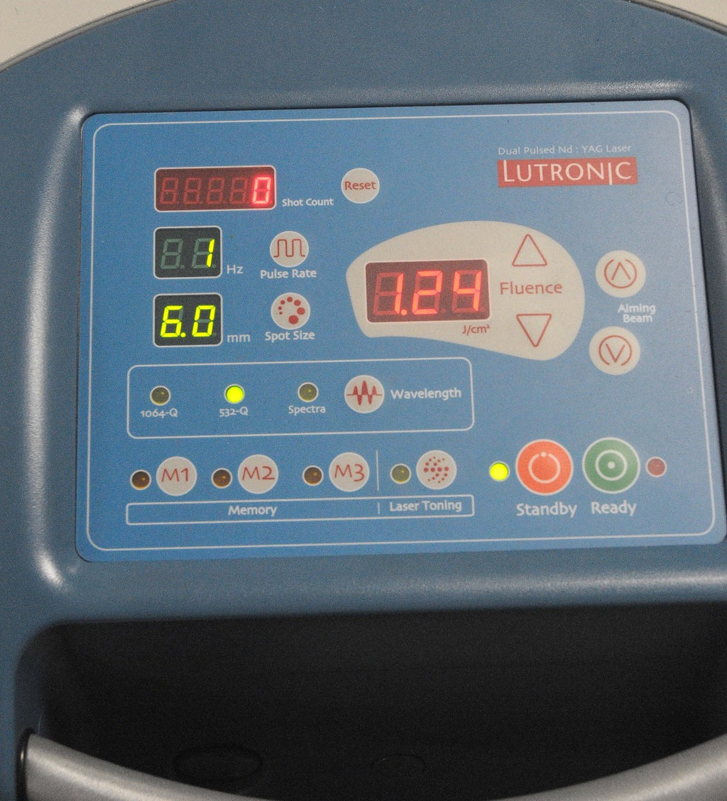 2010 Lutronic Spectra VRM III Q-Switched Nd:YAG Laser Tattoo CARBON PEEL 1064nm