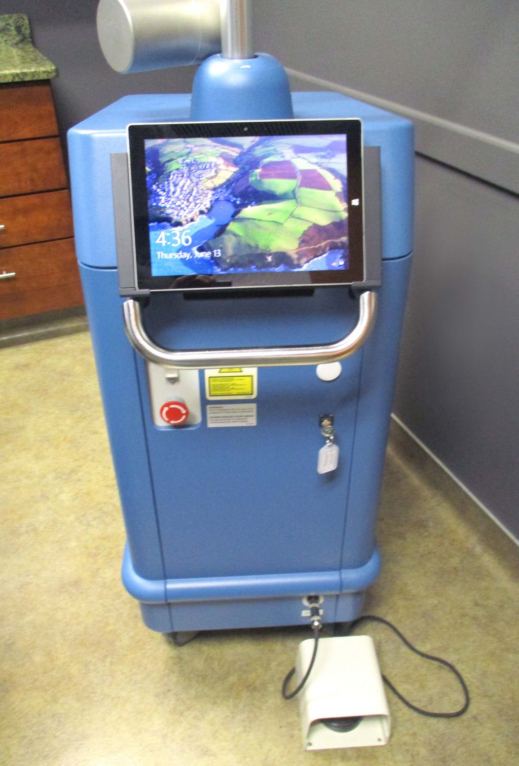 2017 Focus Medical NaturaLase PiQo4 Nd:YAG Tattoo Removal Laser PiQ04