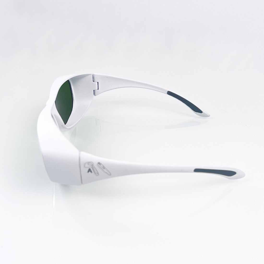 Cutera Xeo Laser IPL Operator Eyewear Safety Glasses Chartreuse Tint NdYAG 1064