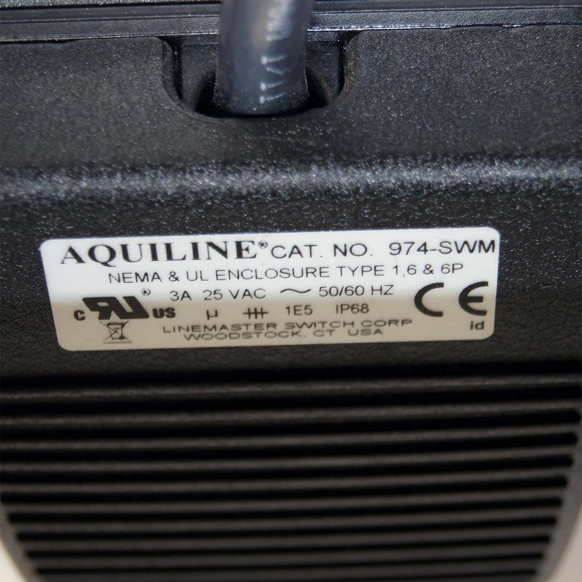 Cutera Excel V / Xeo Footswitch Pedal 7000562 974-SWM 4-Pin Foot Switch Aquiline