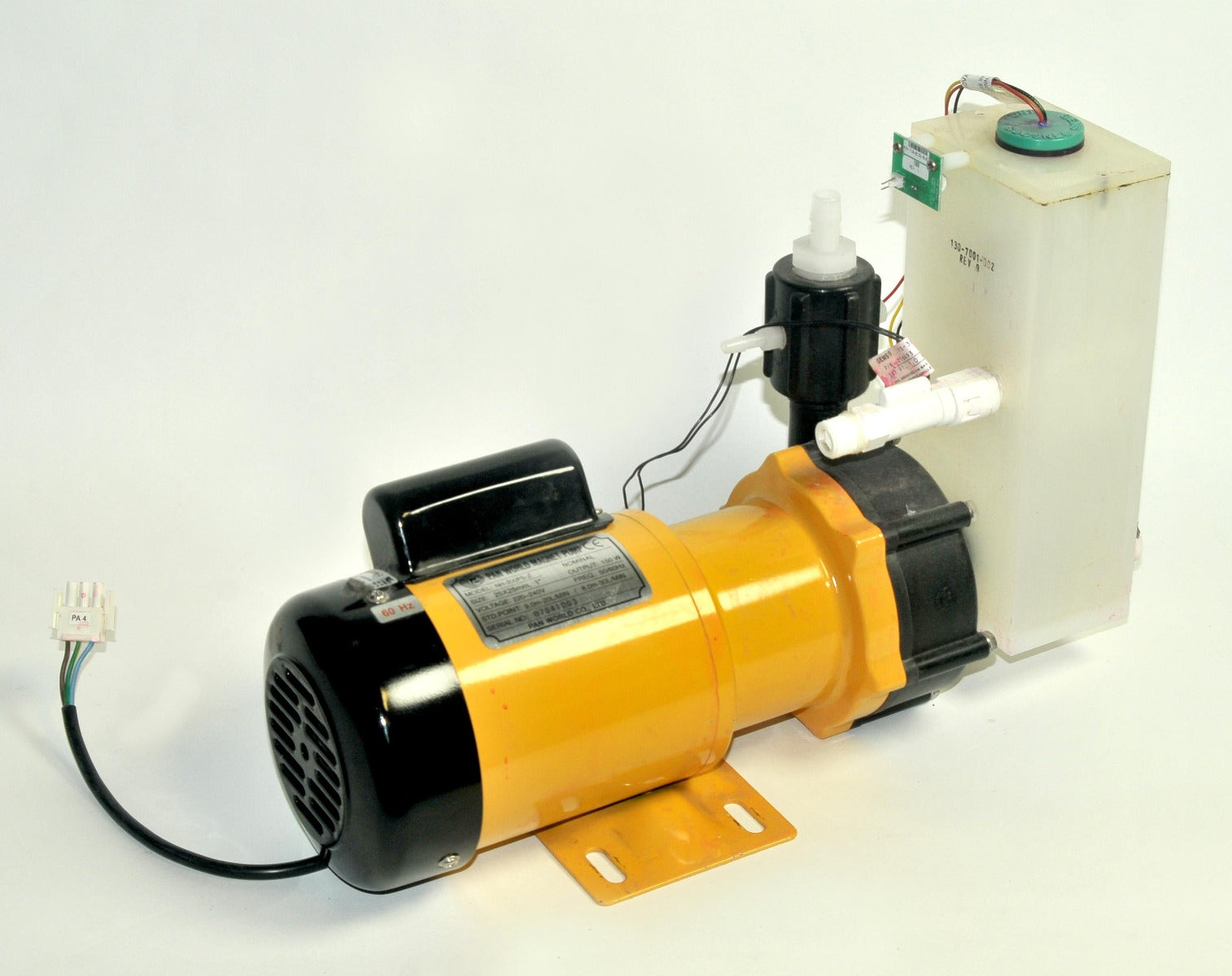 Cynosure Cynergy Laser Water Pump Tank Assembly Pan World NH-200PS-Z 220V PARTS