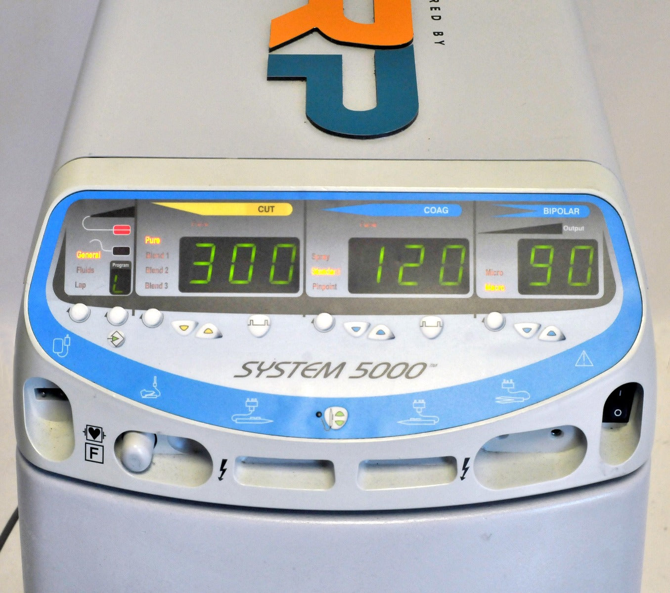 Conmed SYSTEM 5000 ElectroSurgical Generator General Surgery ESU w/Handpieces