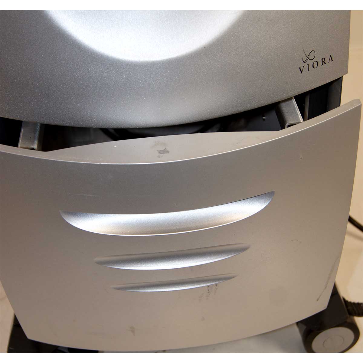 2011 Viora Reaction RF Body Contouring Skin Tightening Contour System VRE0110