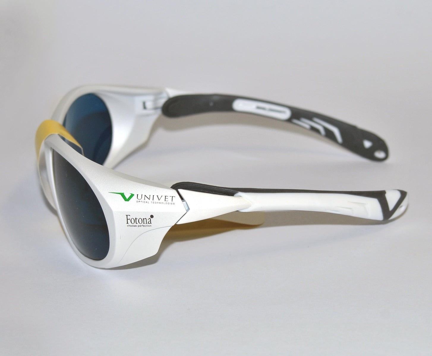 UNIVET Optical Fotona Laser Safety Glasses White Frames Blue Tint 575-740 LB3-6