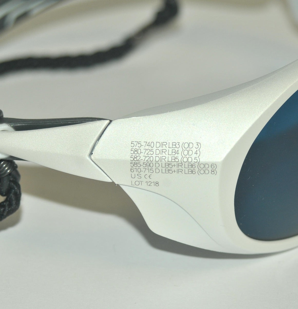 UNIVET Optical Technologies Fotona Laser Safety Glasses White Blue 575-740 LB3-6