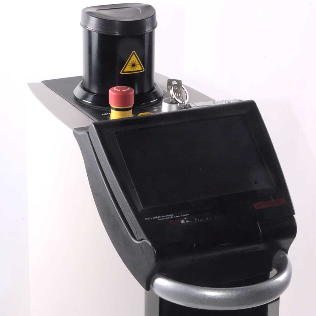 Lutronic eCO2 Multi-Functional Fractional CO2 Laser System TouchScreen Monitor