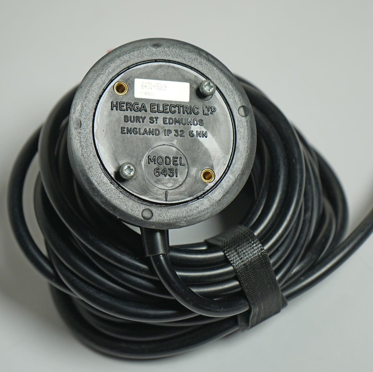 Herga Pneumatic Laser FootSwitch Pedal Air Round Foot Switch P/N: 6431 Black