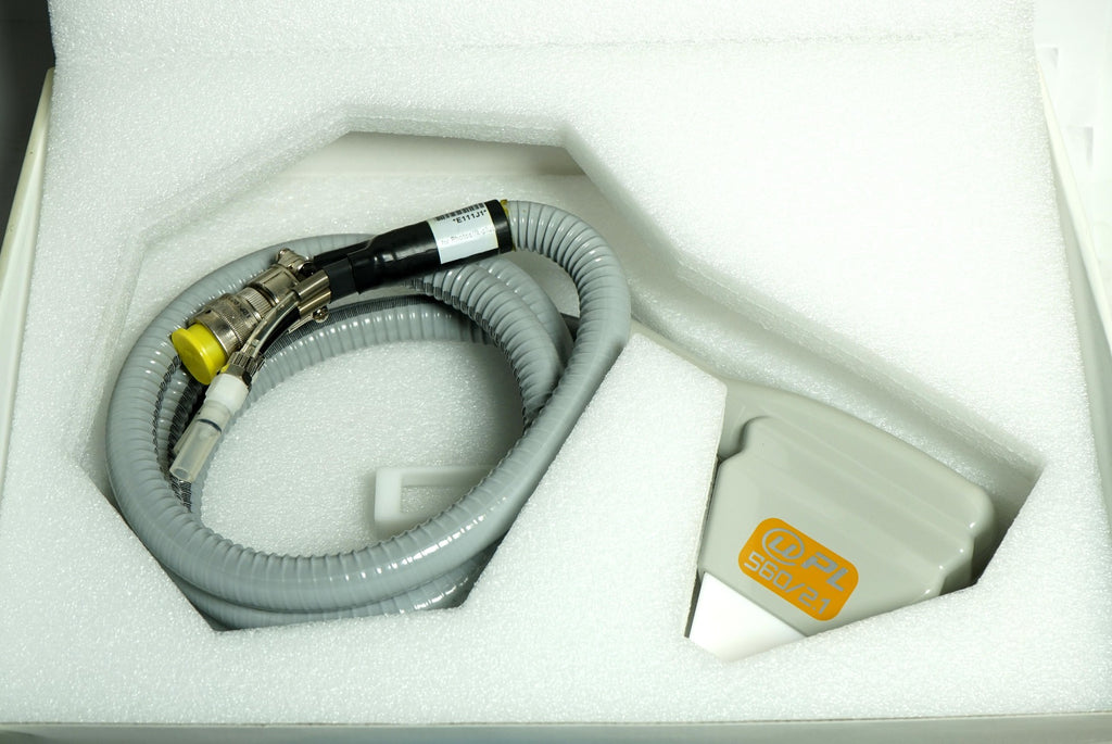 2006 Cynosure Laser PhotoSilk Plus Handpiece UPL 560-950/2.1 IPL Hand Piece