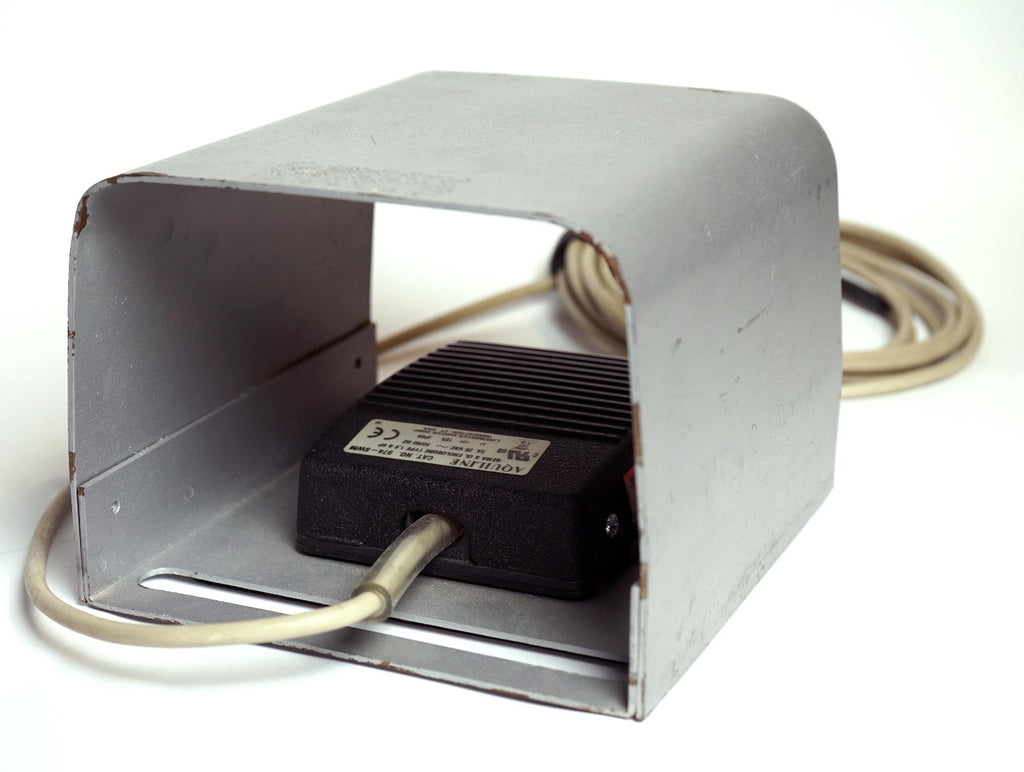 Cutera Xeo Laser Linemaster FootSwitch Pedal Aquiline Linemaster 974-SWM PARTS