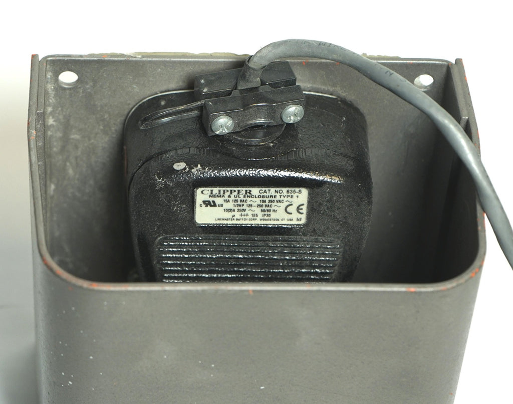 Aesthetic Laser Clipper Linemaster Footswitch Pedal 635-S Foot Switch PARTS UNIT