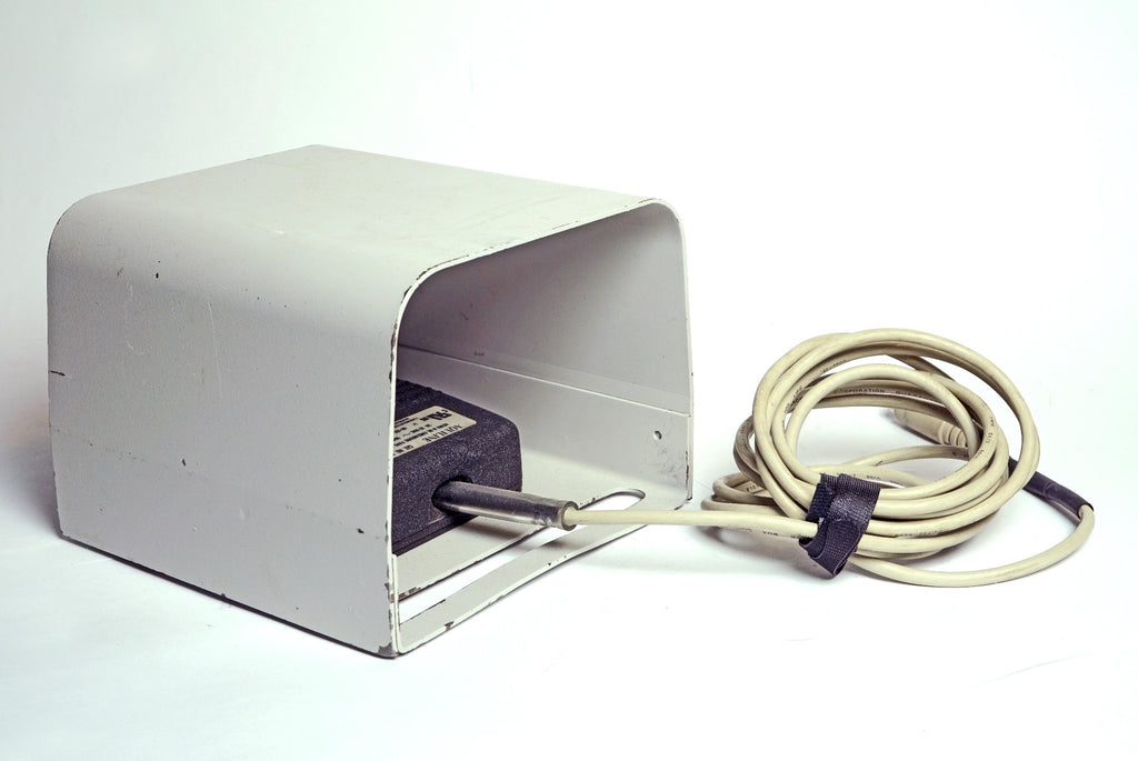 Linemaster Aquiline Laser Footswitch Pedal 974-SWM 6-Pin Foot Switch Metal Base