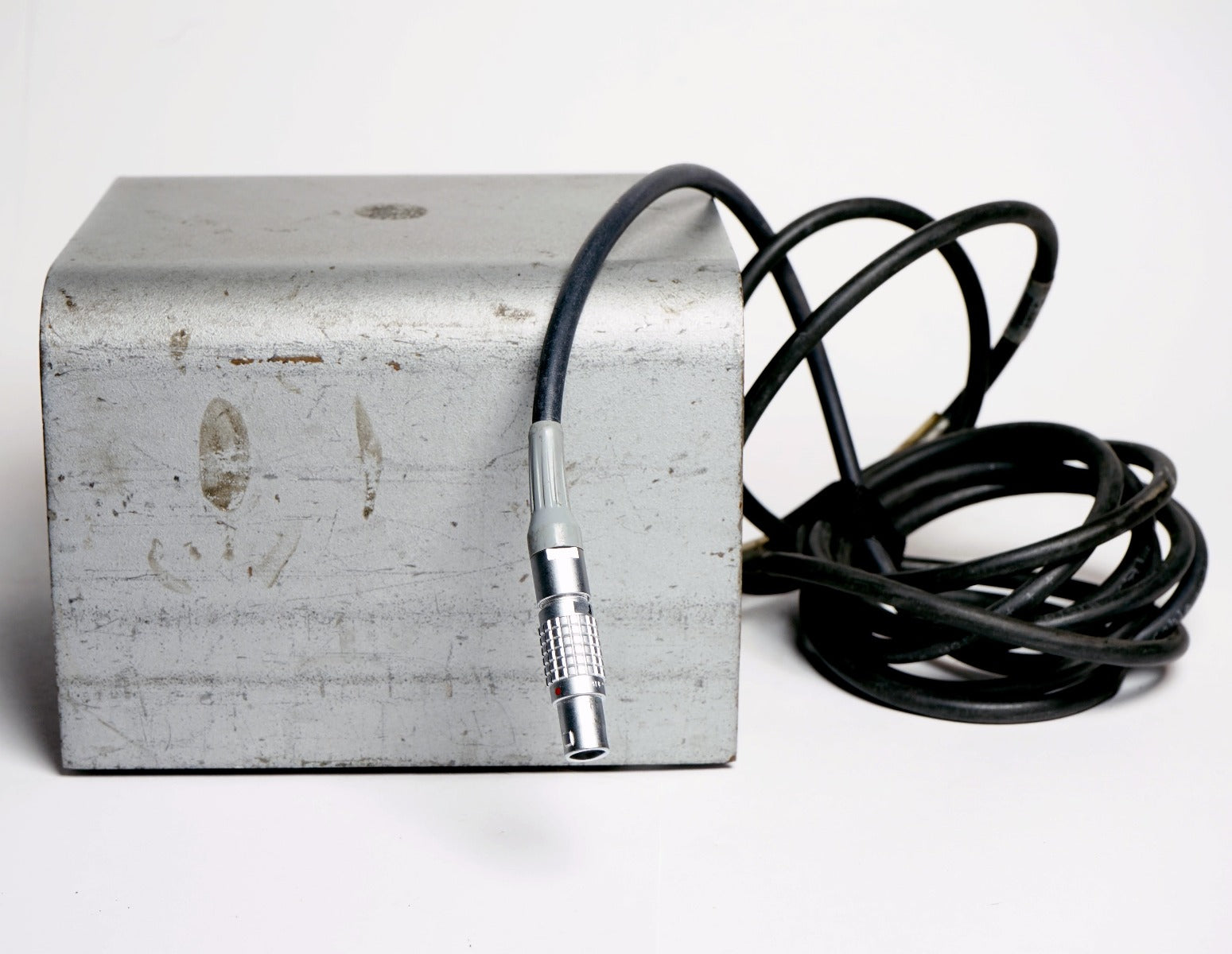 Linemaster 4-Pin Footswitch Pedal Cutera Xeo 974-SWM Foot Switch Enclosed Metal