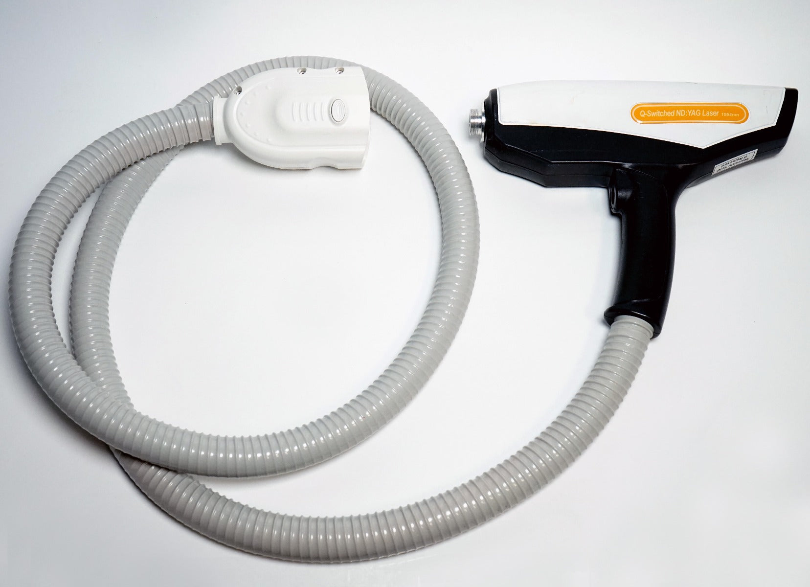 Ellman Sandstone Tri-Lase Q-Switched Nd YAG 1064 nm Tattoo Removal Handpiece