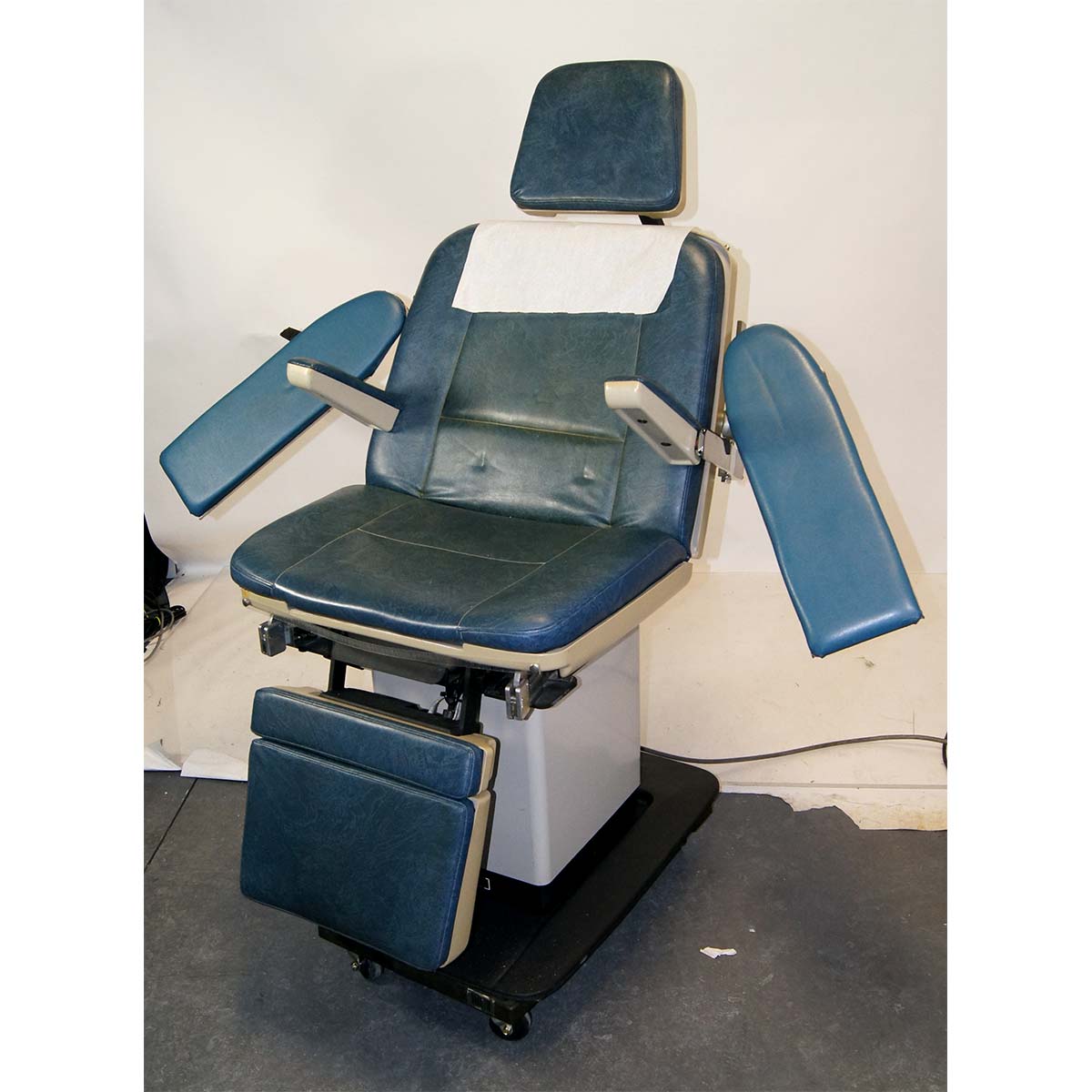 MidMark 411 Chair to Table Power Adjustable Operating Furniture with Arm-Boards