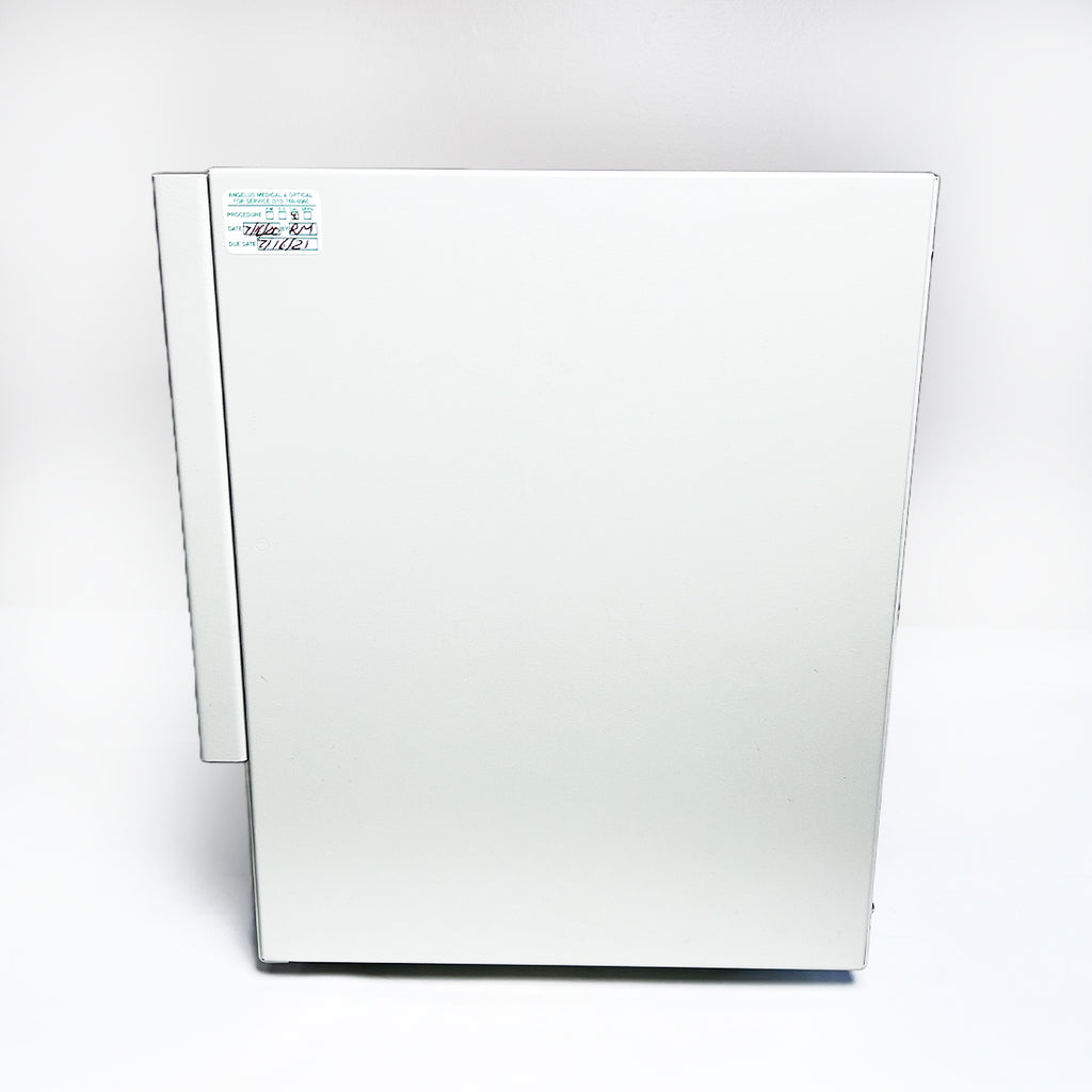 VWR Mini Incubator 97025-630 Temperature Control Microbiology Haematology