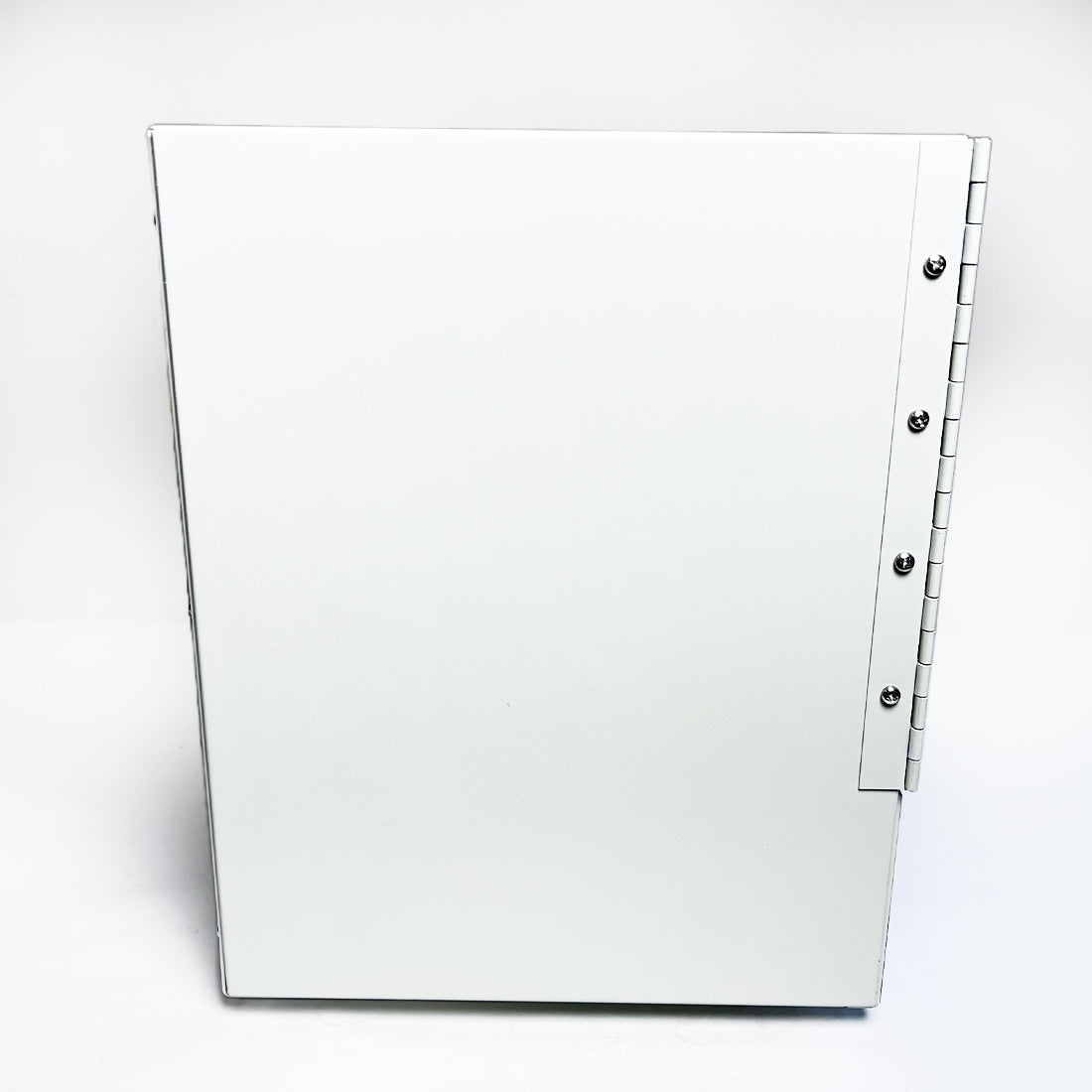 VWR Mini Incubator 97025-630 Temperature Control Microbiology Haematology