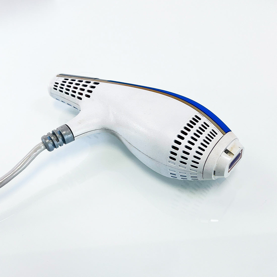 2017 Solta Clear + Brilliant Tabletop Diode Laser System with Permea Handpiece