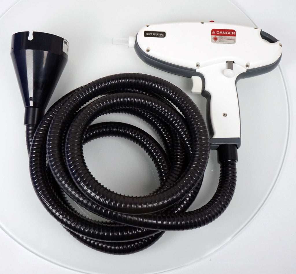 2002 Lumenis Quantum Laser Nd YAG 1064nm Handpiece SA2050005-A Hand Piece w Case