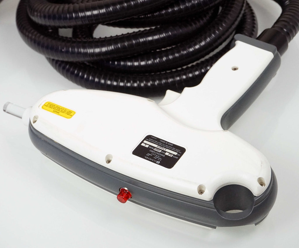 2002 Lumenis Quantum Laser Nd YAG 1064nm Handpiece SA2050005-A Hand Piece w Case