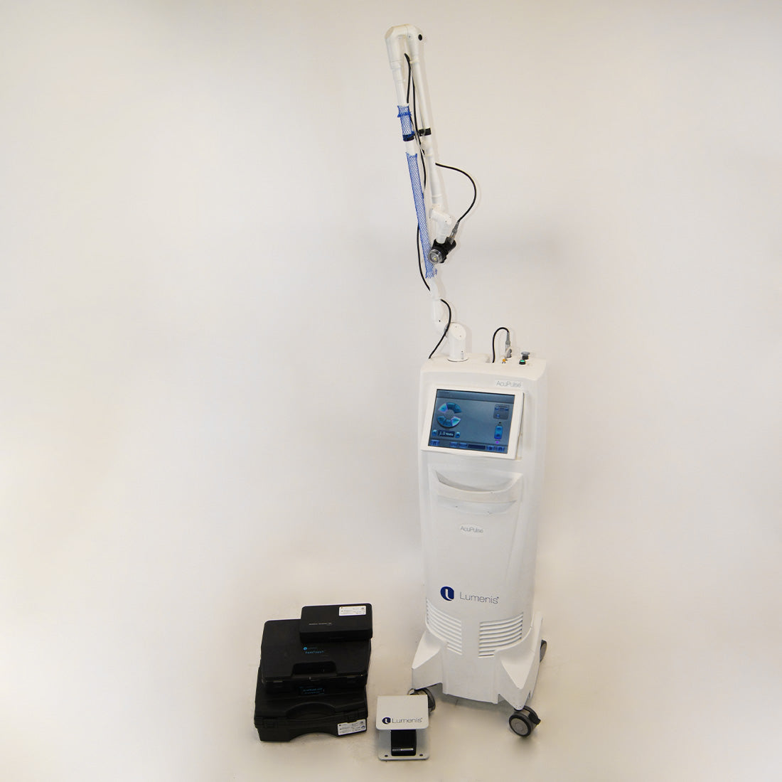 2016 Lumenis AcuPulse CO2 Laser SilkLaser Scanner AcuScan 120 FemTouch C02 CO 2